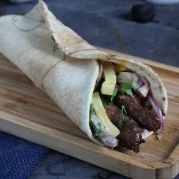 ساندوتش كباب لحم